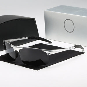 Sportsonnenbrille aus Aluminium und Magnesium